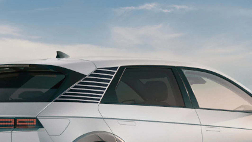 IONIQ 5 Dekorfolie, Sportstreifen, Schwarz